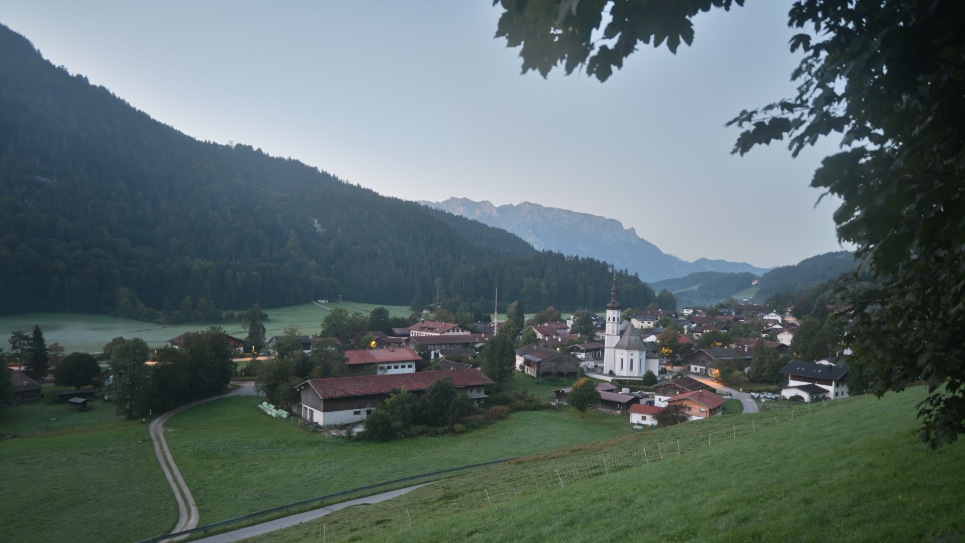 Archiv Foto Webcam Sachrang-Blick über Bergsteigerdorf