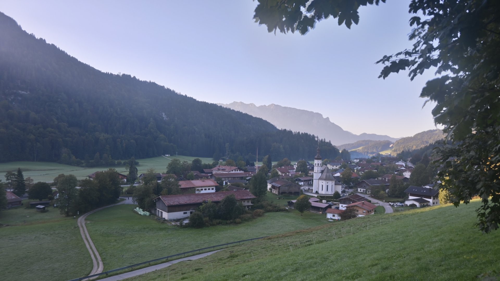 Archiv Foto Webcam Sachrang-Blick über Bergsteigerdorf
