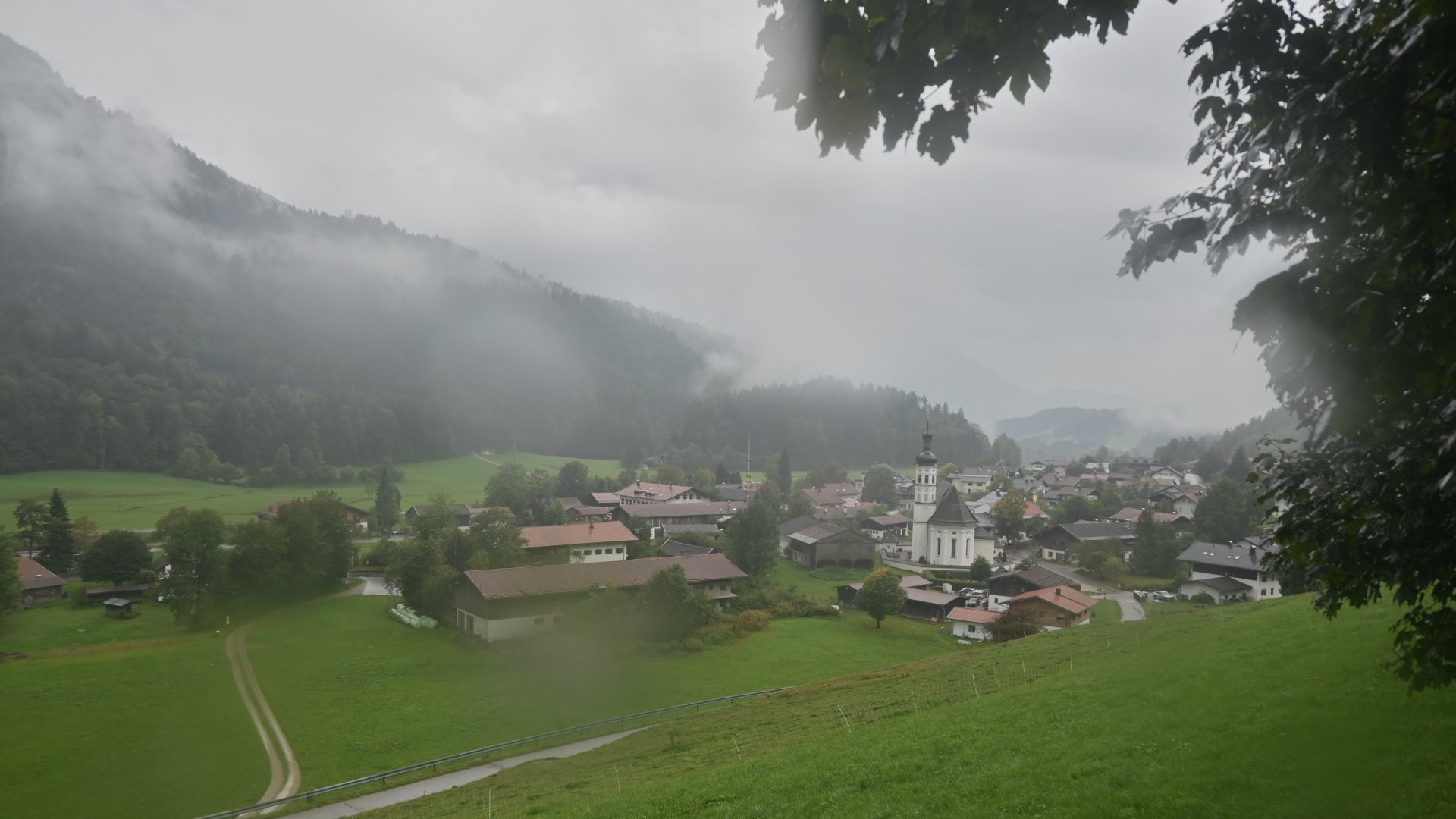 Archived image Webcam View to Sachrang
