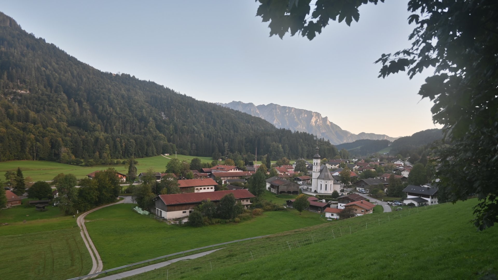 Archiv Foto Webcam Sachrang-Blick über Bergsteigerdorf
