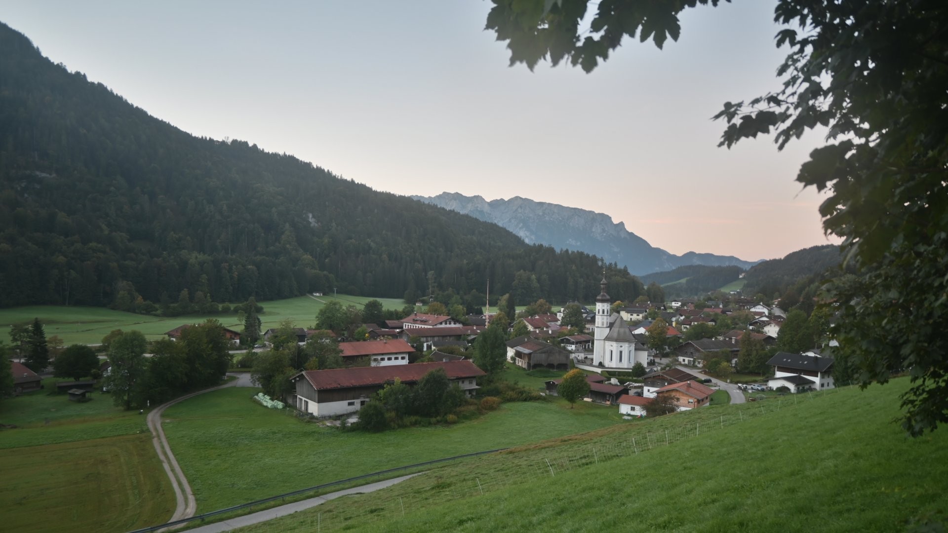 Archiv Foto Webcam Sachrang-Blick über Bergsteigerdorf