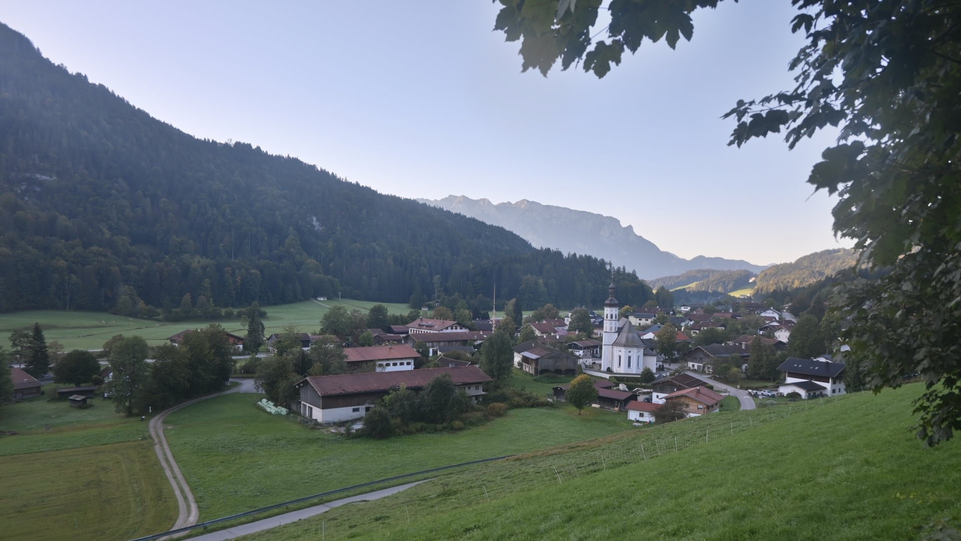 Archiv Foto Webcam Sachrang-Blick über Bergsteigerdorf
