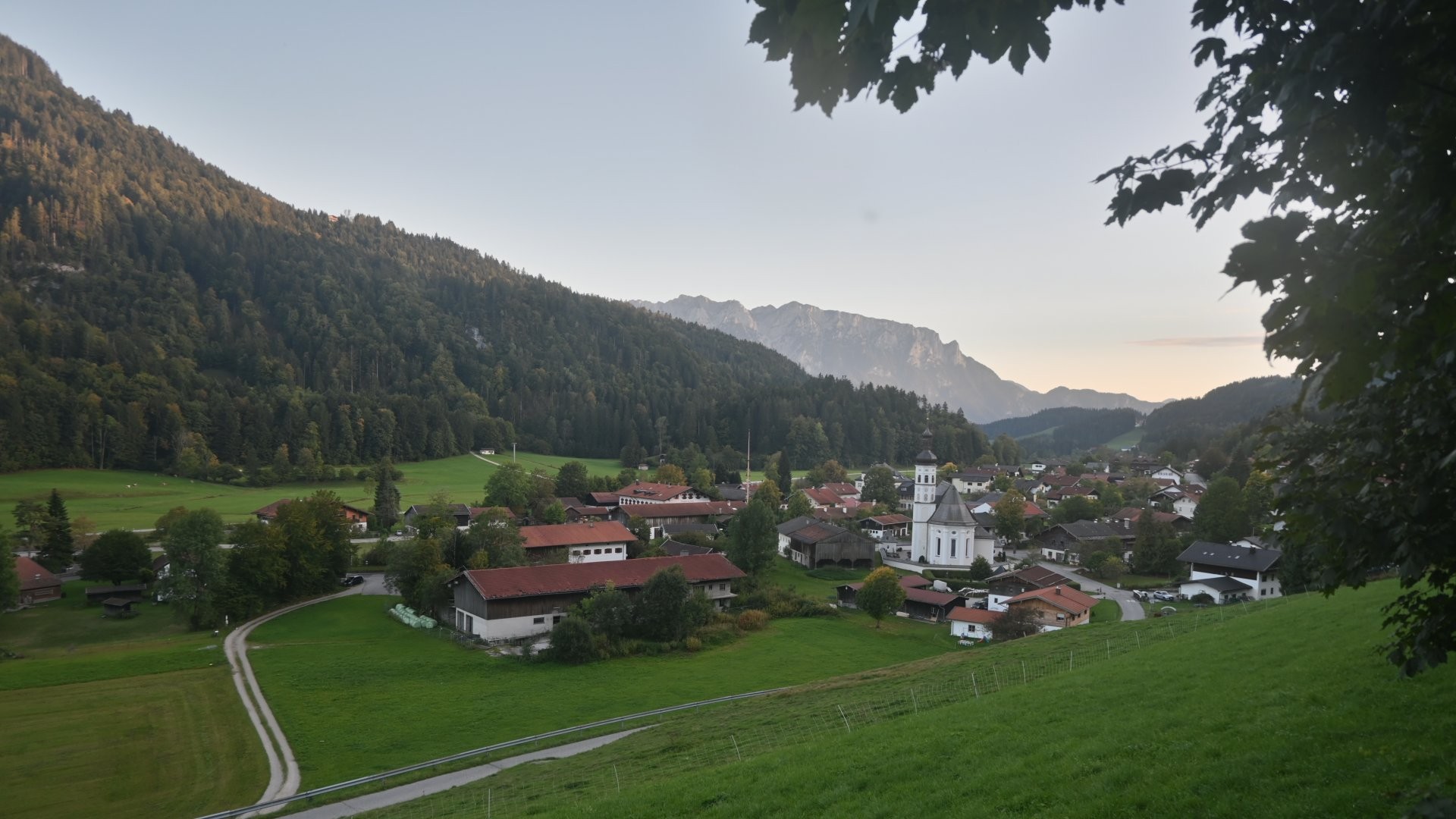 Archiv Foto Webcam Sachrang-Blick über Bergsteigerdorf