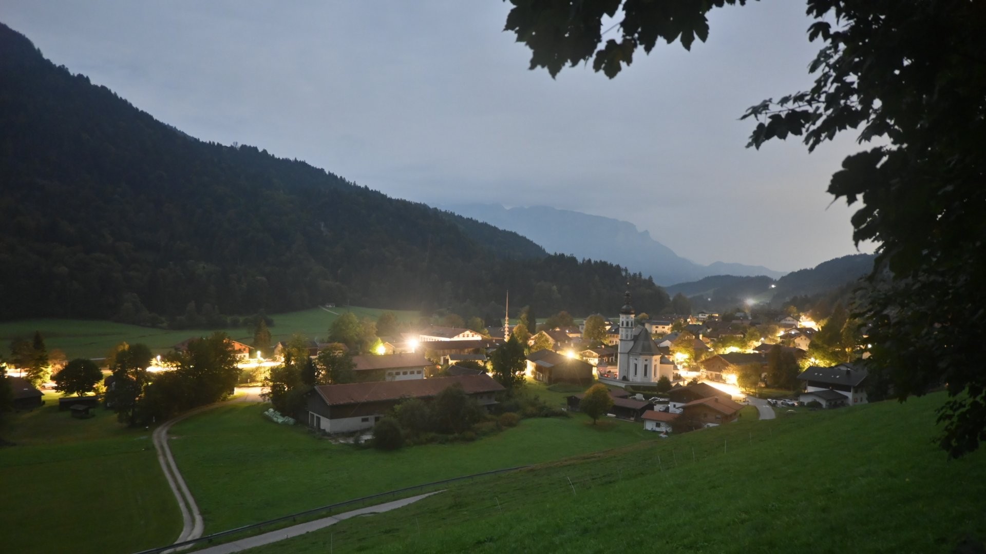 Archiv Foto Webcam Sachrang-Blick über Bergsteigerdorf