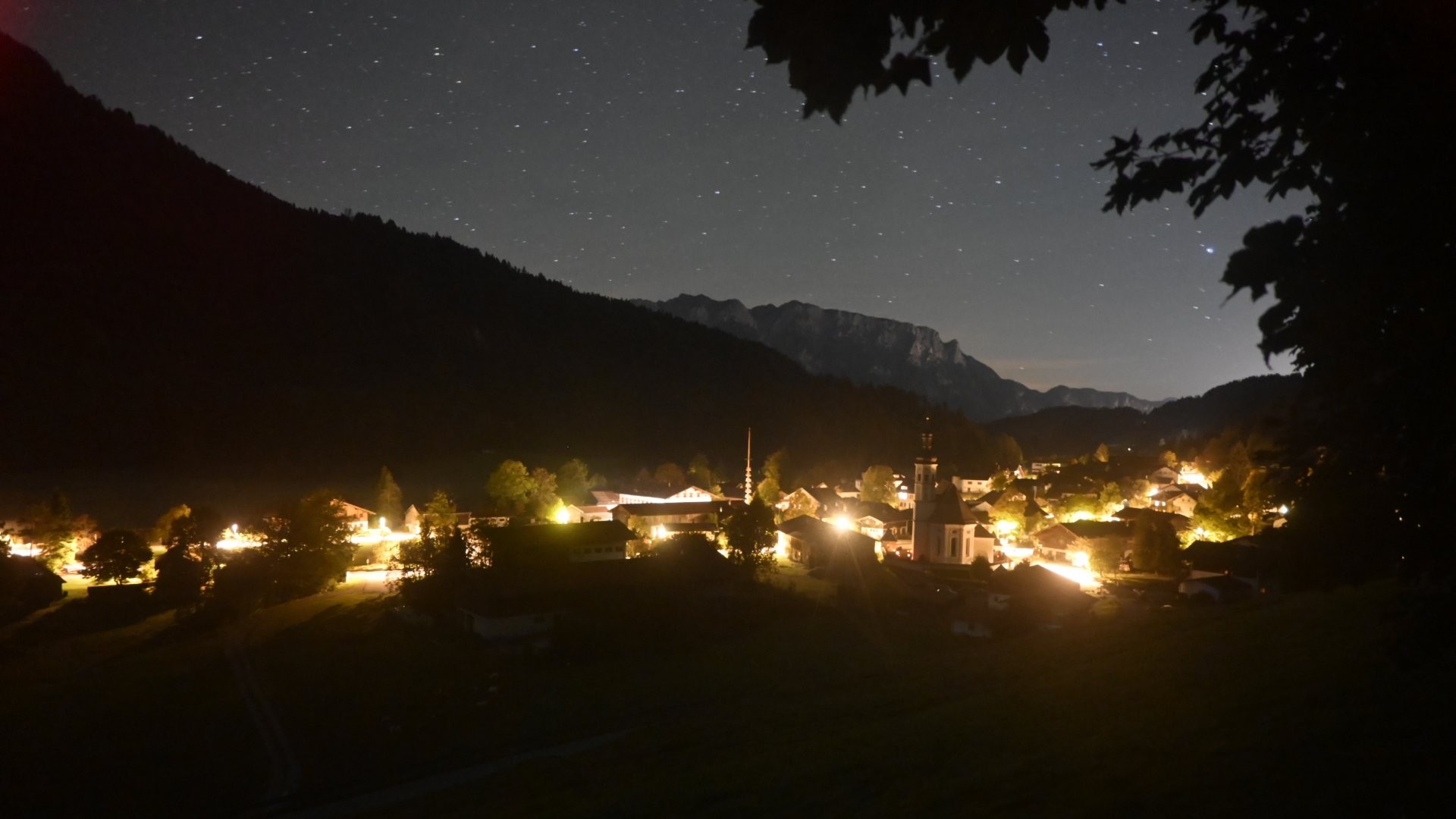 Archiv Foto Webcam Sachrang-Blick über Bergsteigerdorf