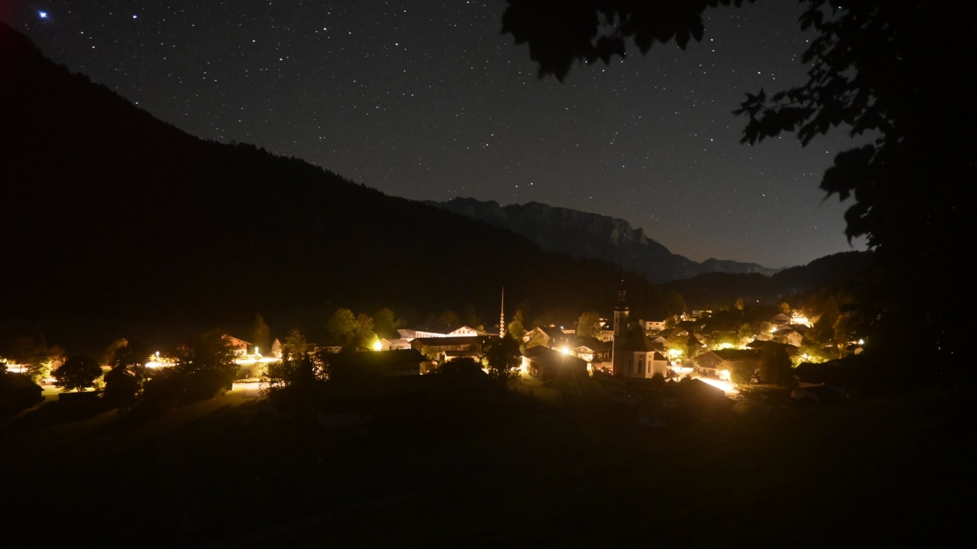 Archiv Foto Webcam Sachrang-Blick über Bergsteigerdorf