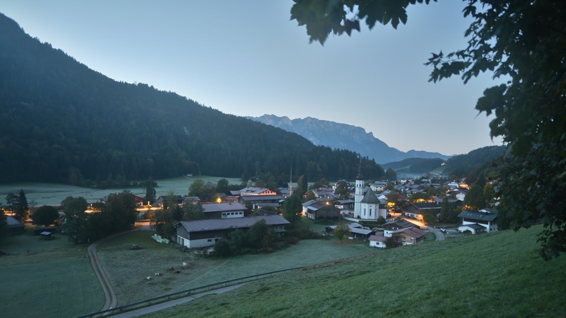 Archiv Foto Webcam Sachrang-Blick über Bergsteigerdorf