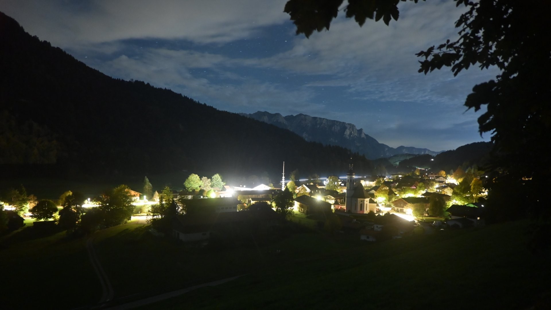 Archiv Foto Webcam Sachrang-Blick über Bergsteigerdorf