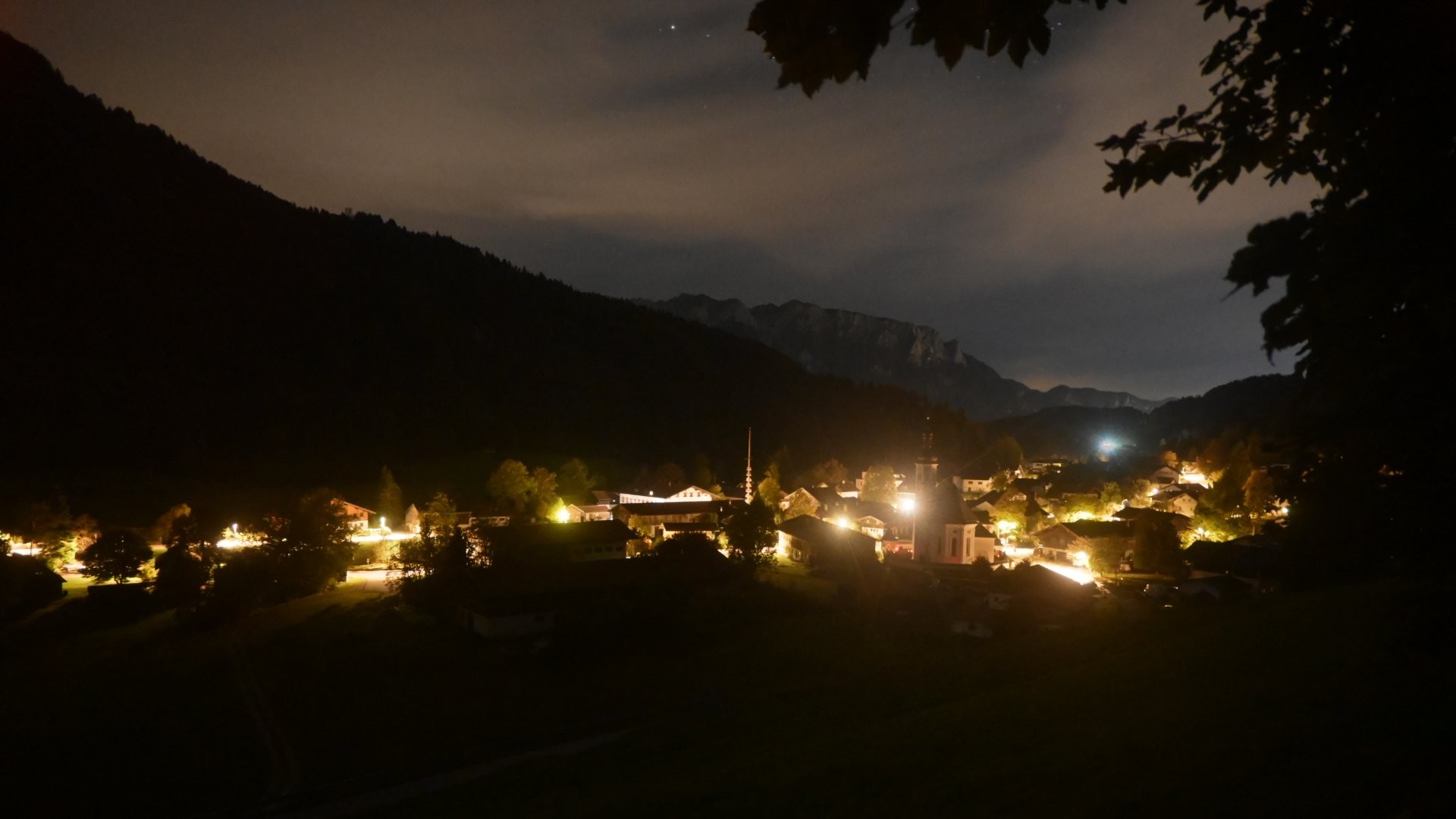Archiv Foto Webcam Sachrang-Blick über Bergsteigerdorf