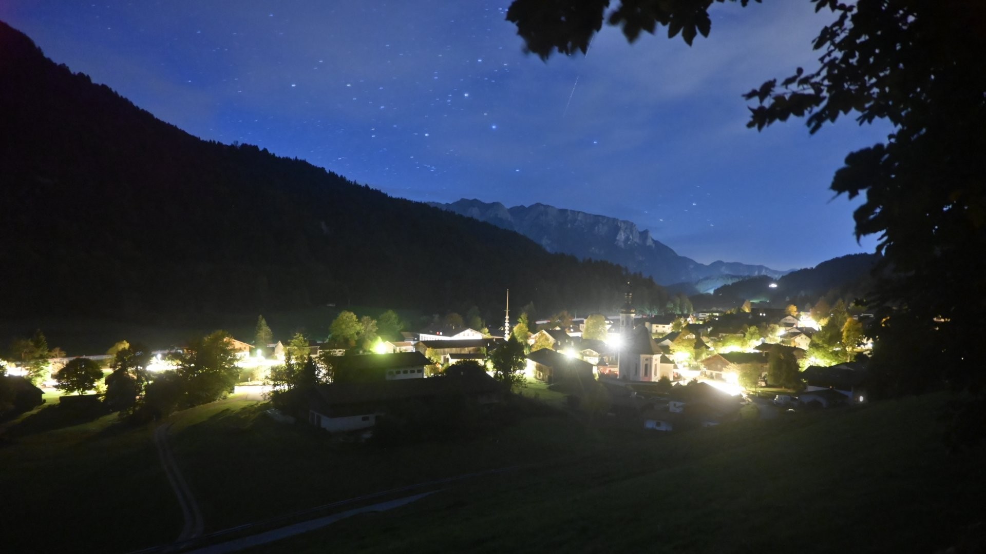 Archiv Foto Webcam Sachrang-Blick über Bergsteigerdorf