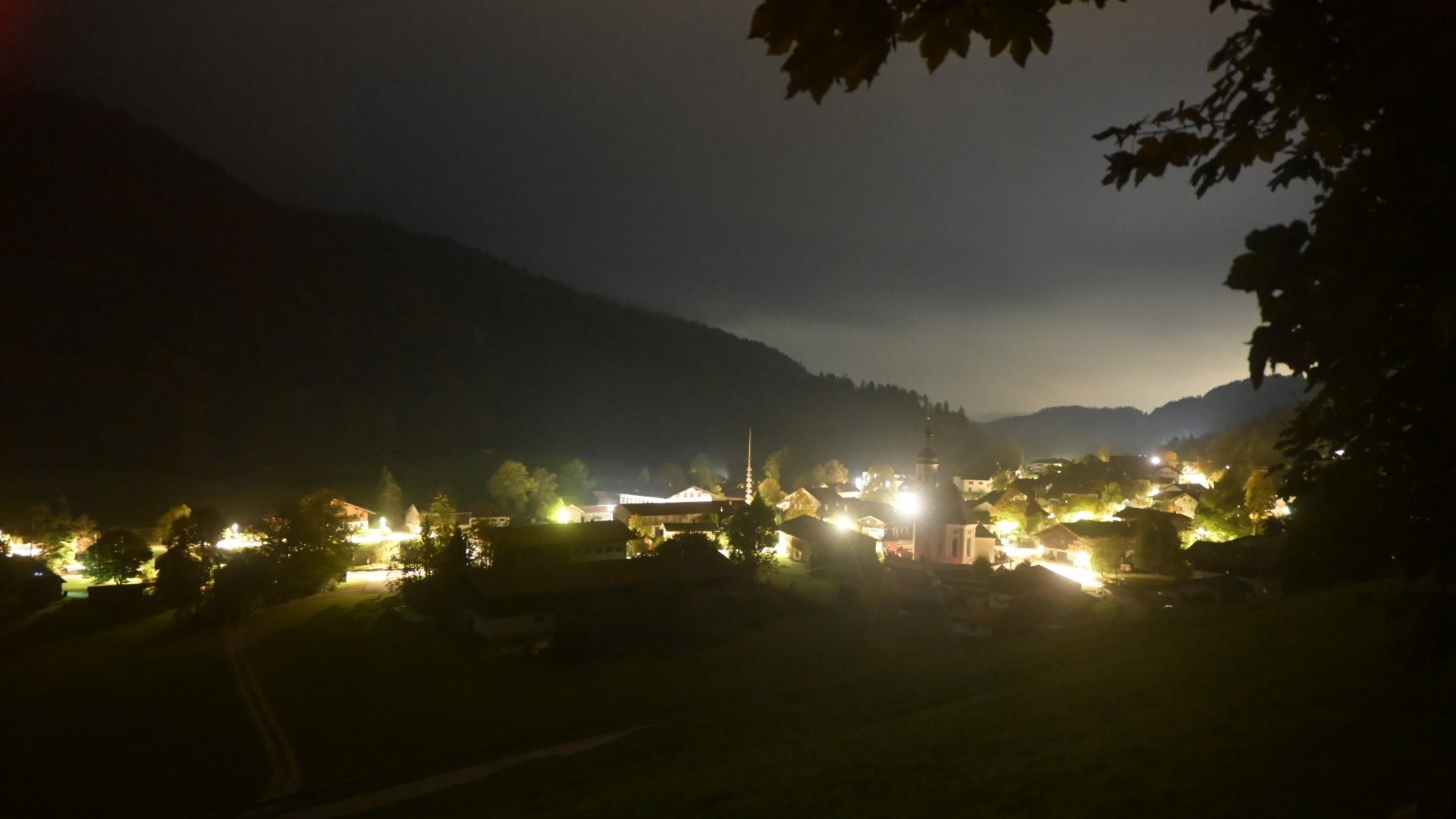 Archived image Webcam View to Sachrang