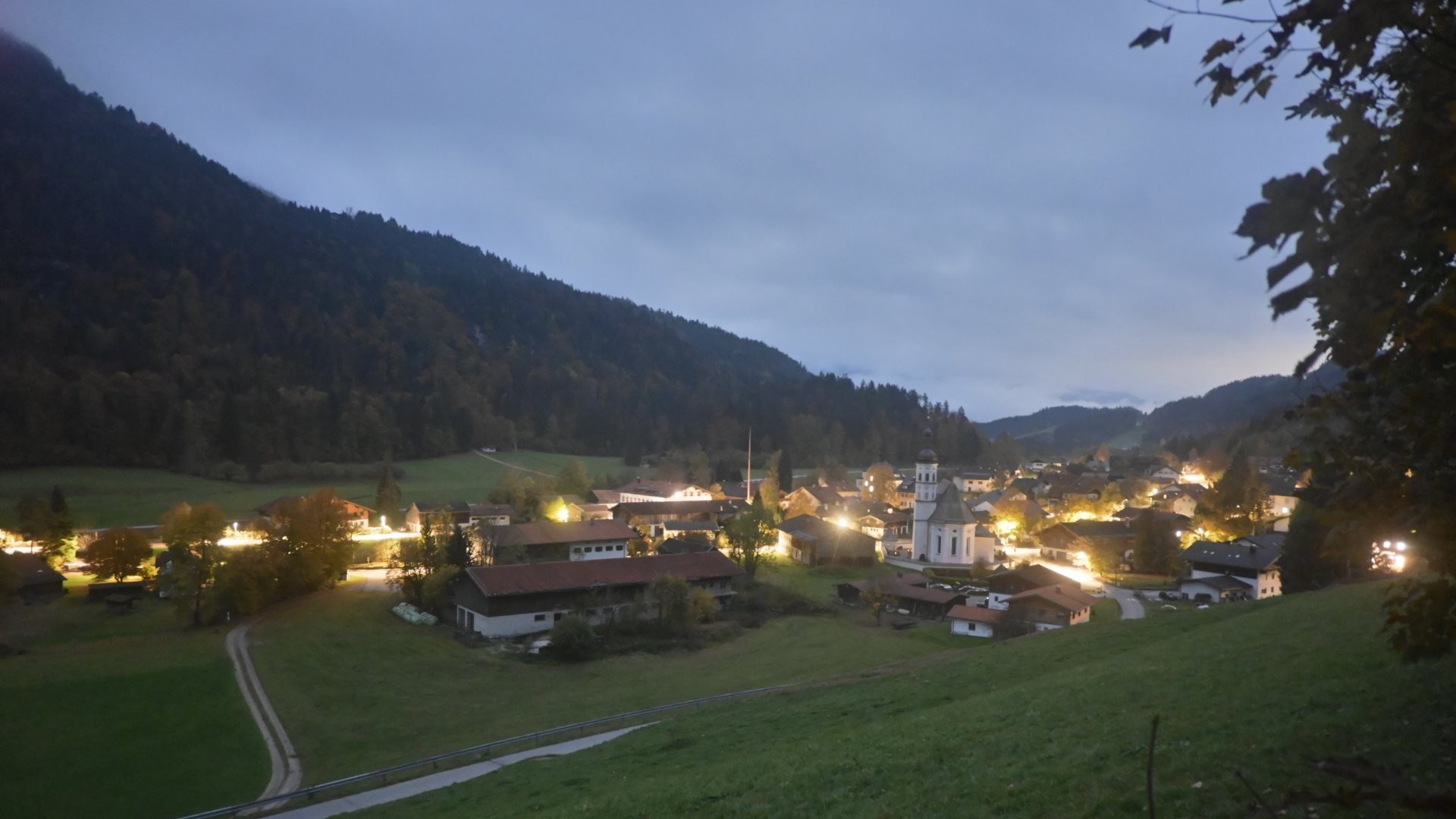 Archiv Foto Webcam Sachrang-Blick über Bergsteigerdorf