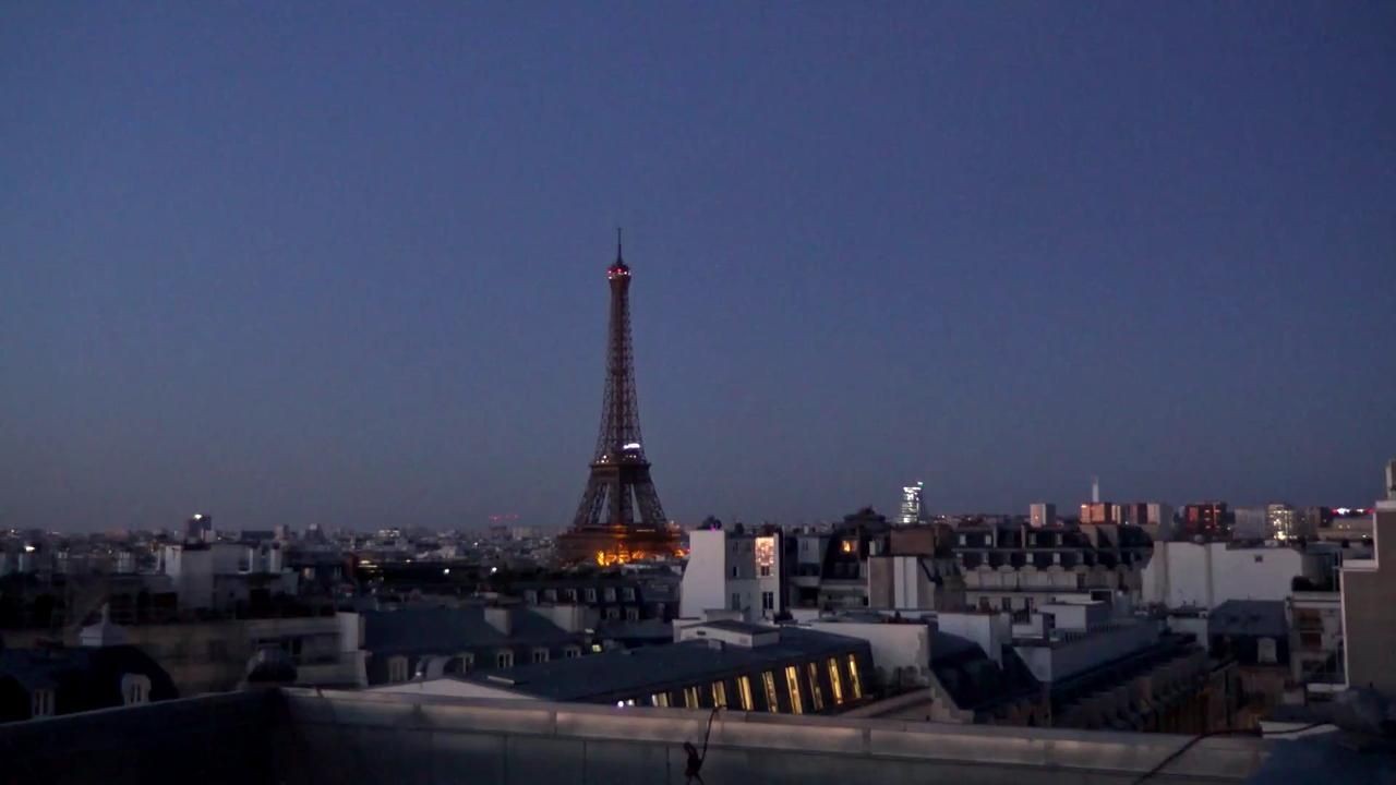 Archiv Foto Webcam Panorama Paris: Blick auf den Eiffelturm