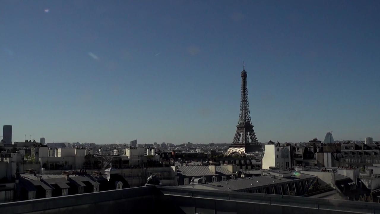 Archiv Foto Webcam Panorama Paris: Blick auf den Eiffelturm