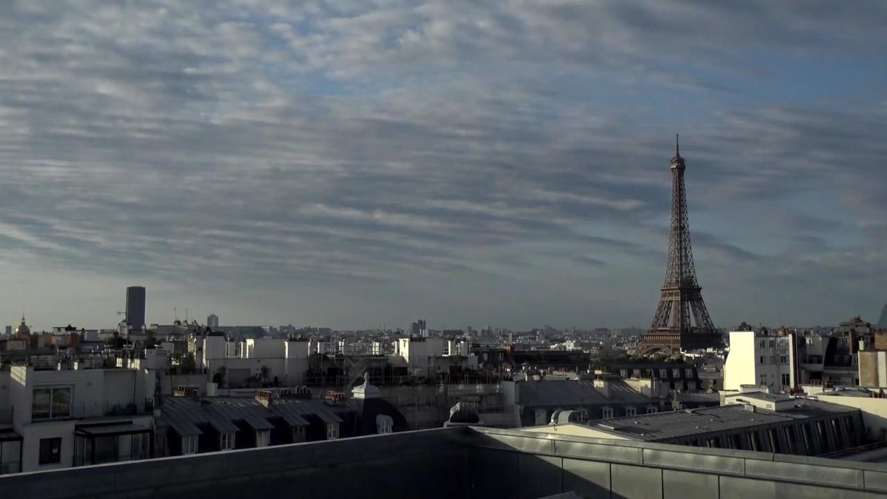 Archiv Foto Webcam Panorama Paris: Blick auf den Eiffelturm