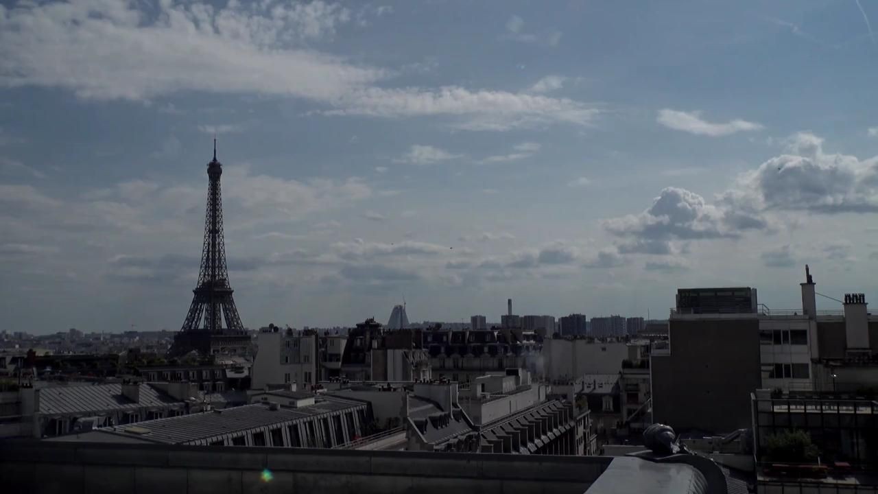 Archiv Foto Webcam Panorama Paris: Blick auf den Eiffelturm