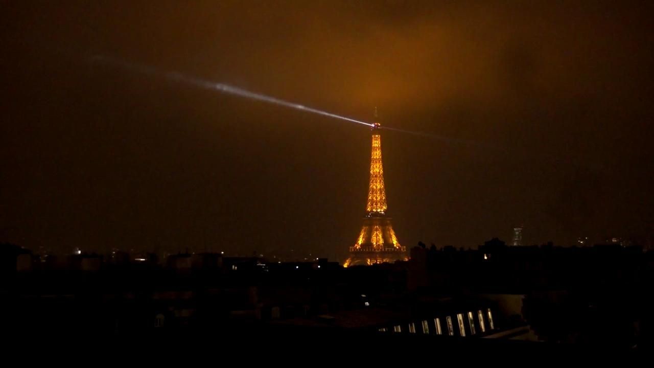 Archived image Webcam Panoramic View Paris - Eiffel Tower