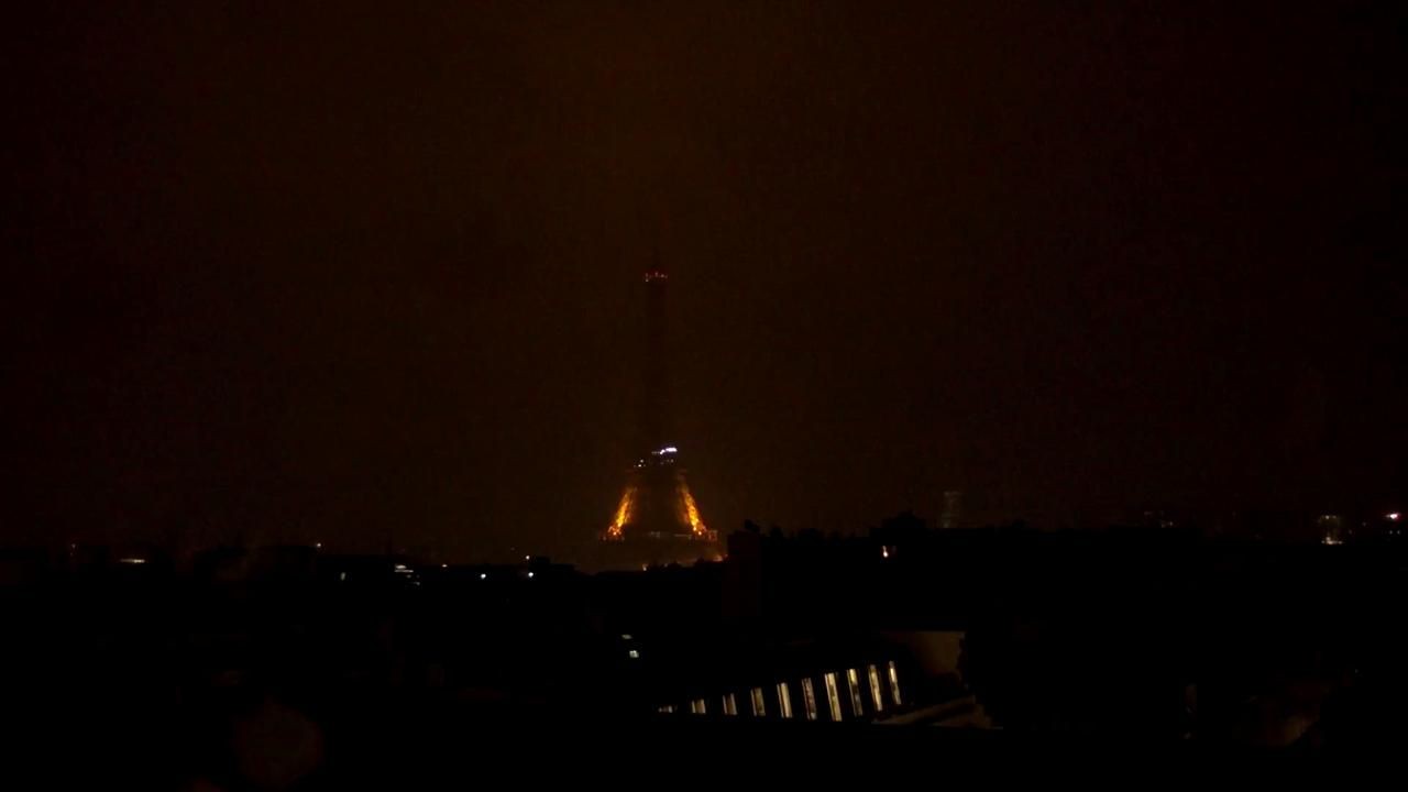 Archived image Webcam Panoramic View Paris - Eiffel Tower