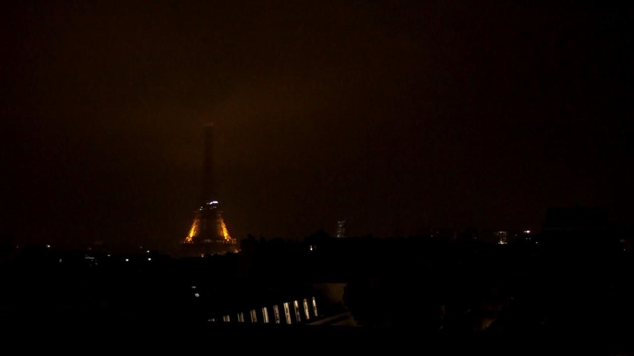 Archived image Webcam Panoramic View Paris - Eiffel Tower