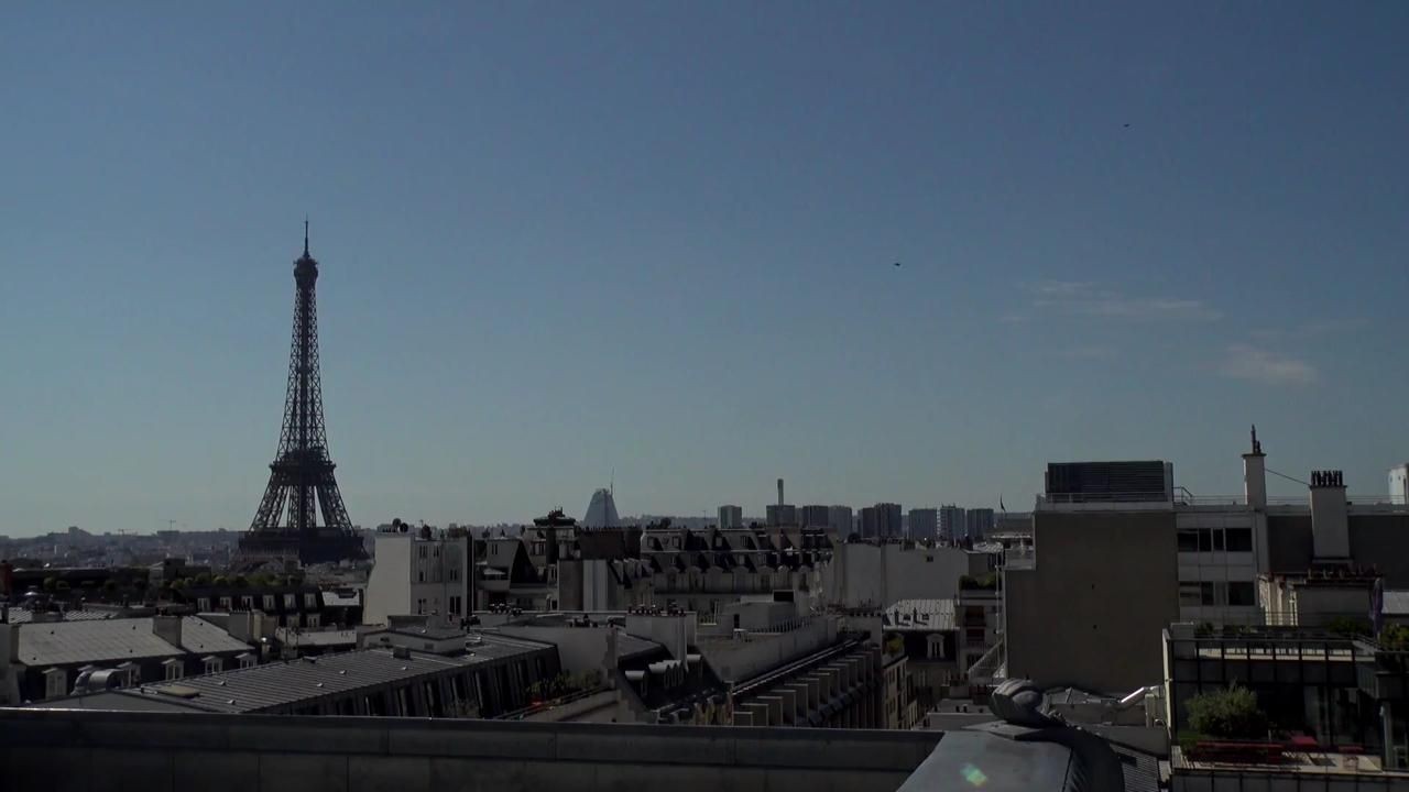 Archiv Foto Webcam Panorama Paris: Blick auf den Eiffelturm