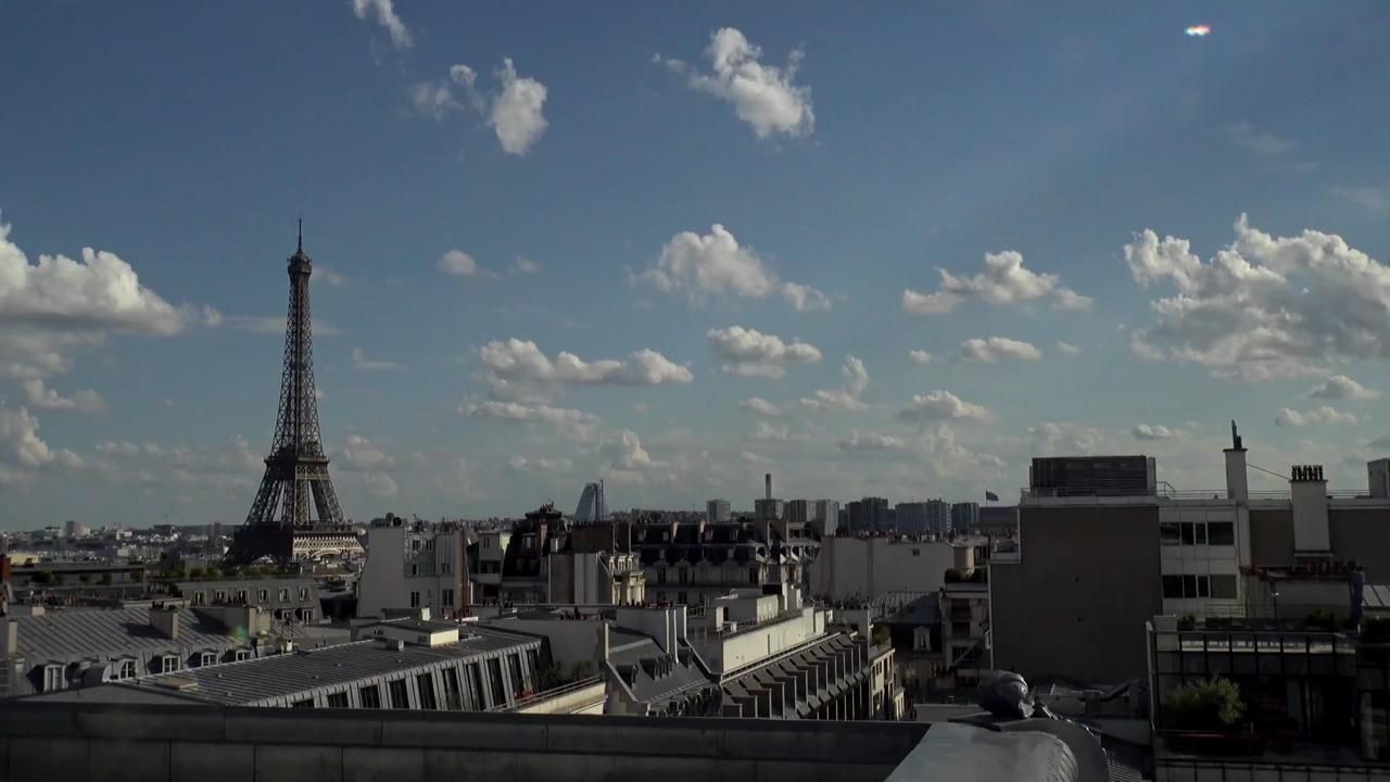 Archiv Foto Webcam Panorama Paris: Blick auf den Eiffelturm