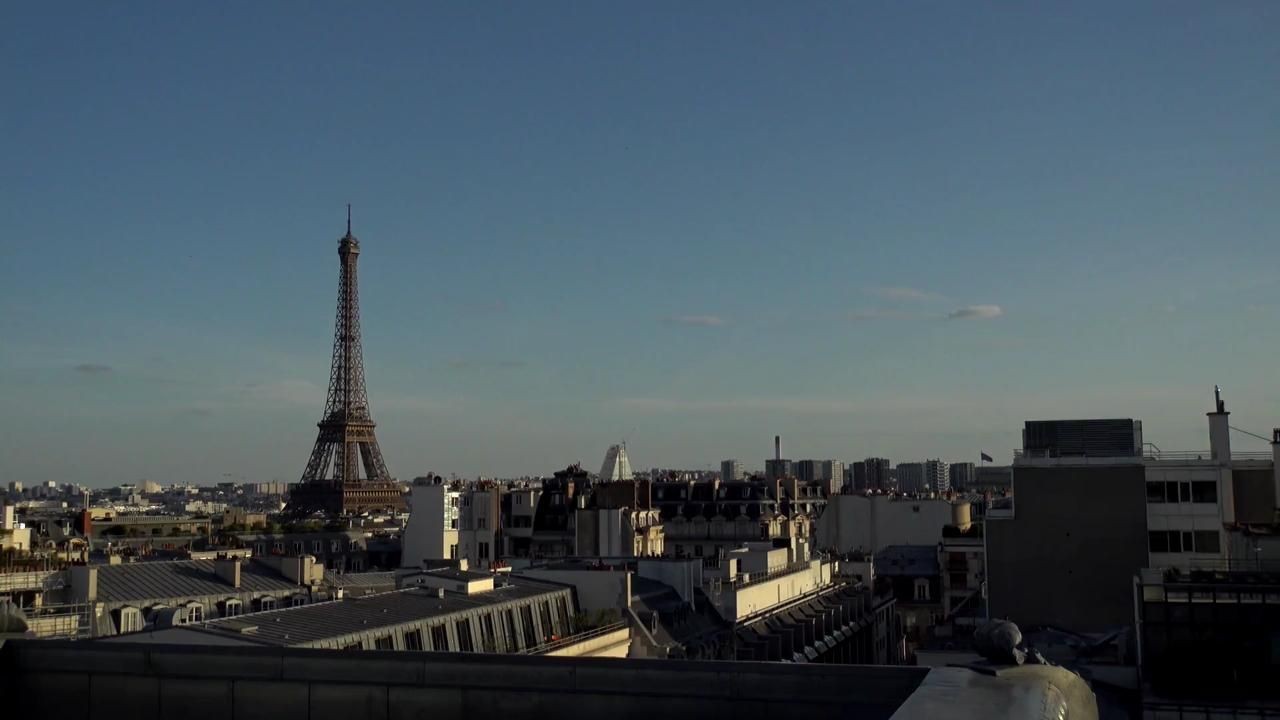 Archiv Foto Webcam Panorama Paris: Blick auf den Eiffelturm