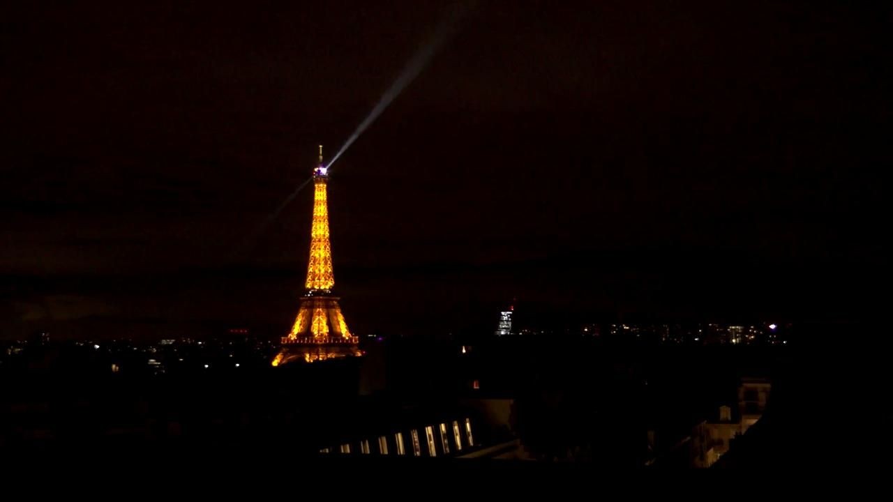 Archiv Foto Webcam Panorama Paris: Blick auf den Eiffelturm