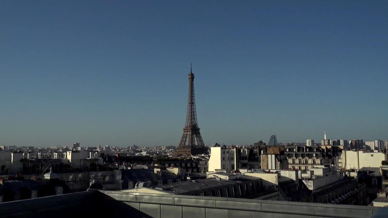 Archiv Foto Webcam Panorama Paris: Blick auf den Eiffelturm