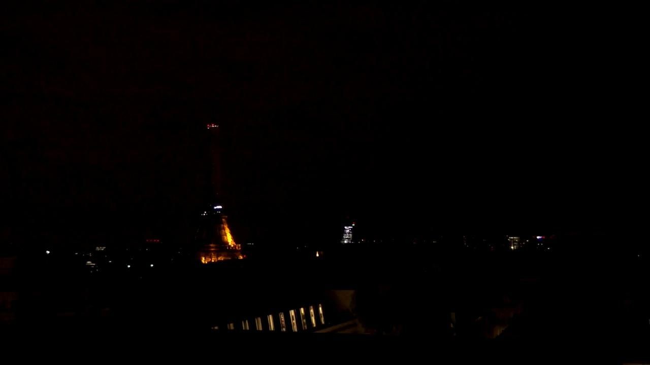 Archiv Foto Webcam Panorama Paris: Blick auf den Eiffelturm