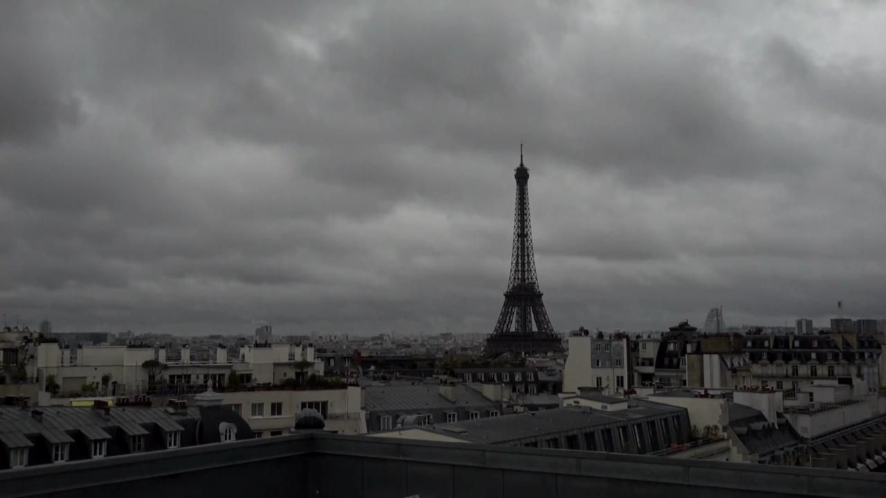 Archived image Webcam Panoramic View Paris - Eiffel Tower