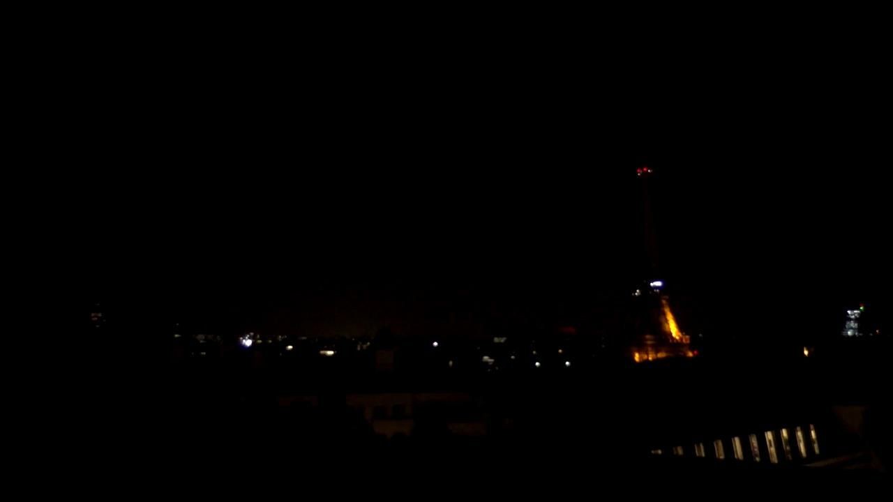 Archived image Webcam Panoramic View Paris - Eiffel Tower