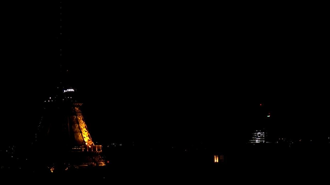 Archived image Webcam Panoramic View Paris - Eiffel Tower