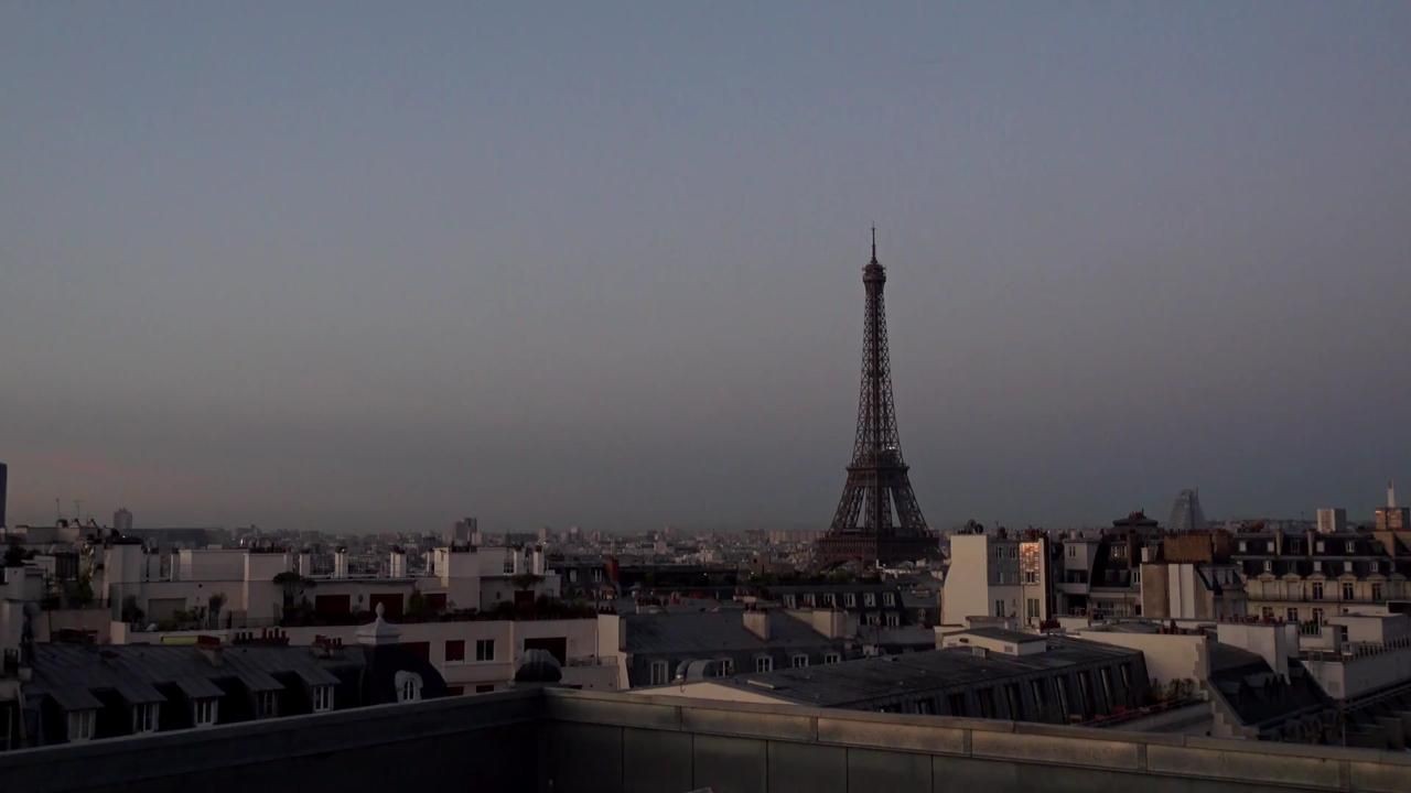 Archived image Webcam Panoramic View Paris - Eiffel Tower