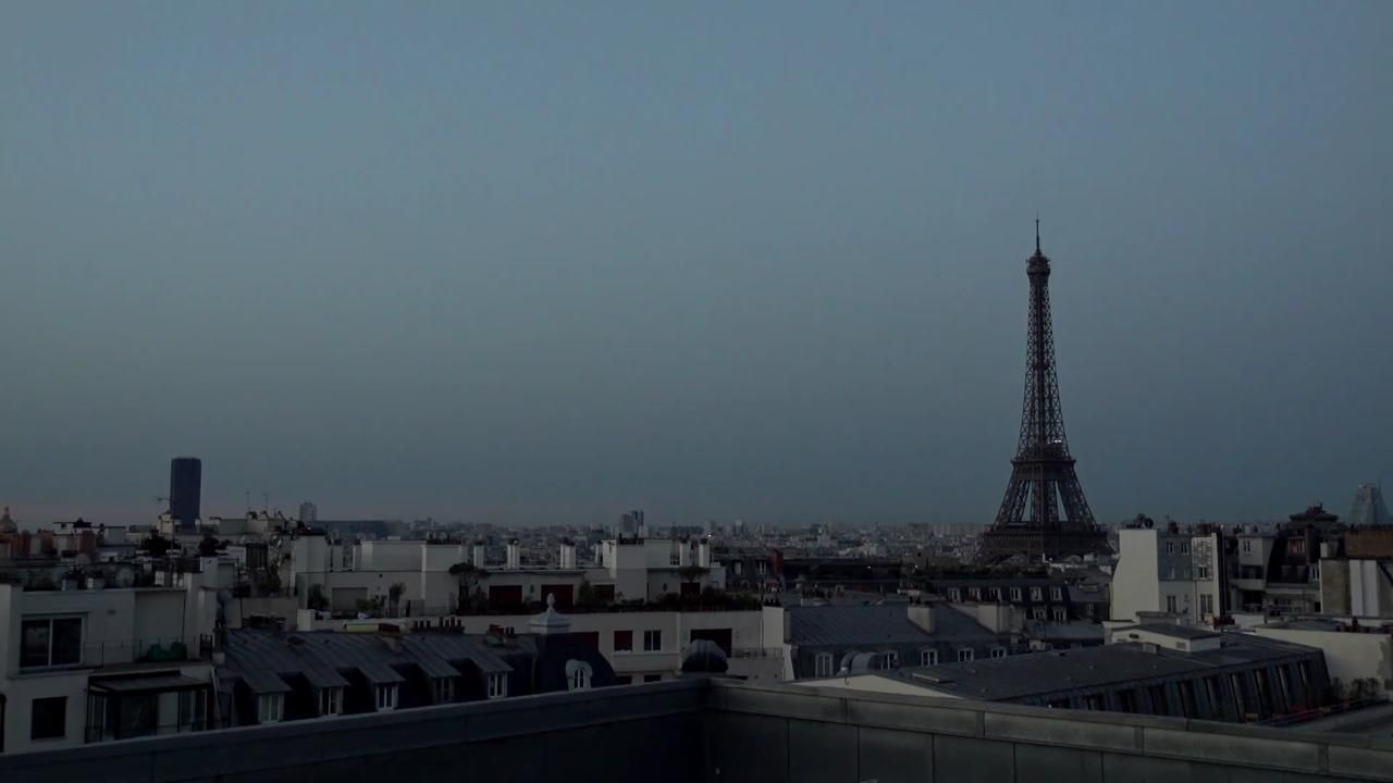 Archiv Foto Webcam Panorama Paris: Blick auf den Eiffelturm