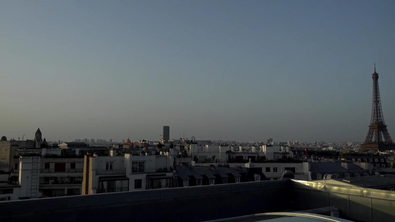 Archiv Foto Webcam Panorama Paris: Blick auf den Eiffelturm