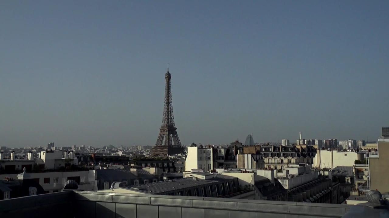 Archiv Foto Webcam Panorama Paris: Blick auf den Eiffelturm