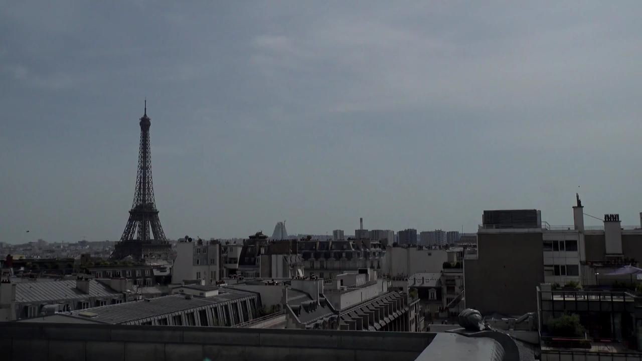 Archiv Foto Webcam Panorama Paris: Blick auf den Eiffelturm