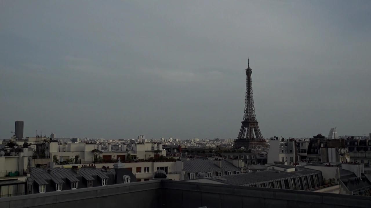 Archiv Foto Webcam Panorama Paris: Blick auf den Eiffelturm