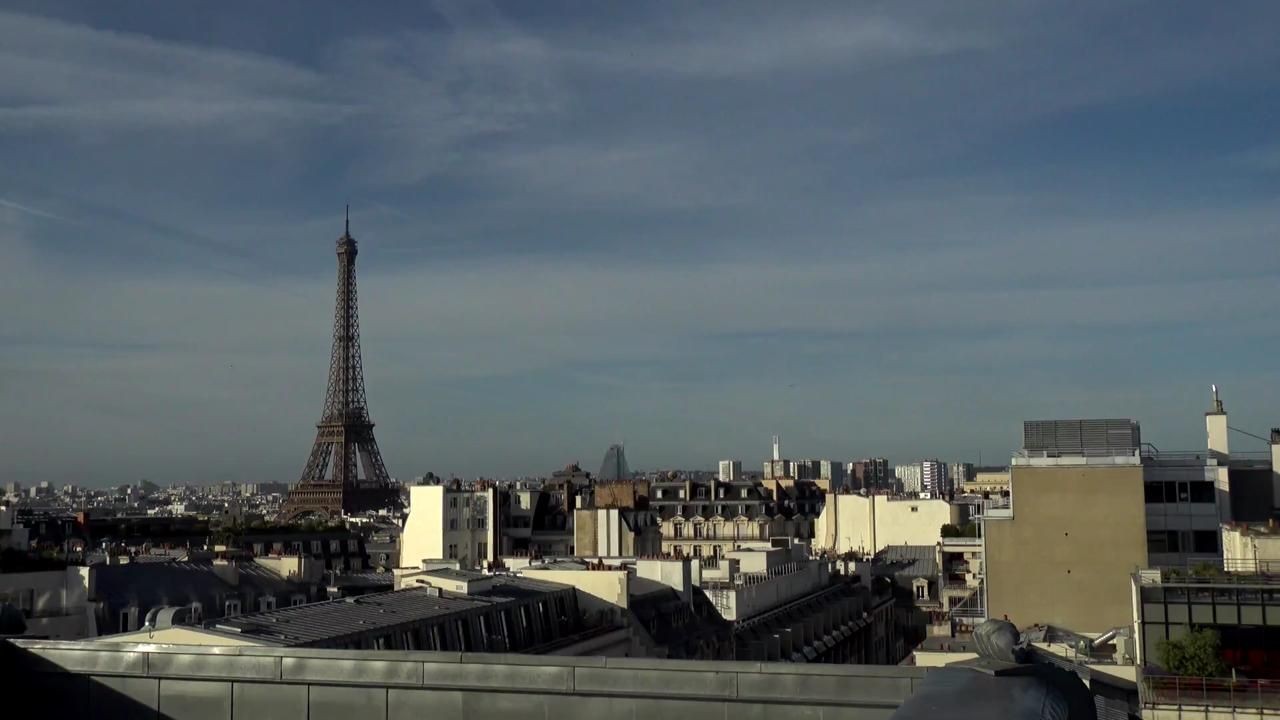 Archiv Foto Webcam Panorama Paris: Blick auf den Eiffelturm