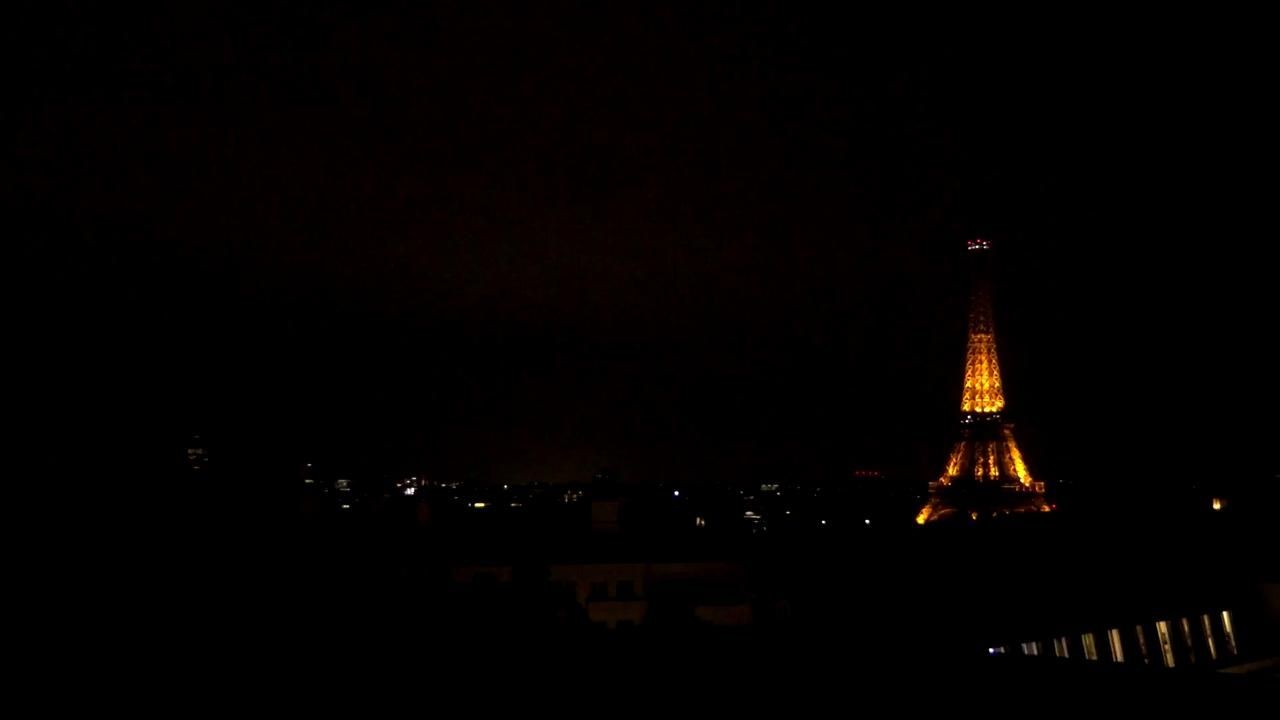 Archived image Webcam Panoramic View Paris - Eiffel Tower