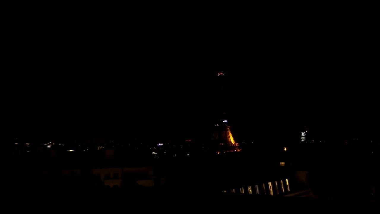 Archived image Webcam Panoramic View Paris - Eiffel Tower