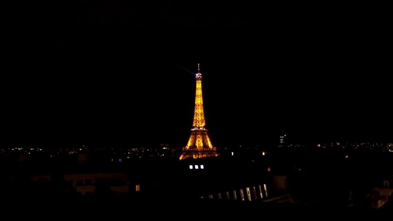 Archived image Webcam Panoramic View Paris - Eiffel Tower