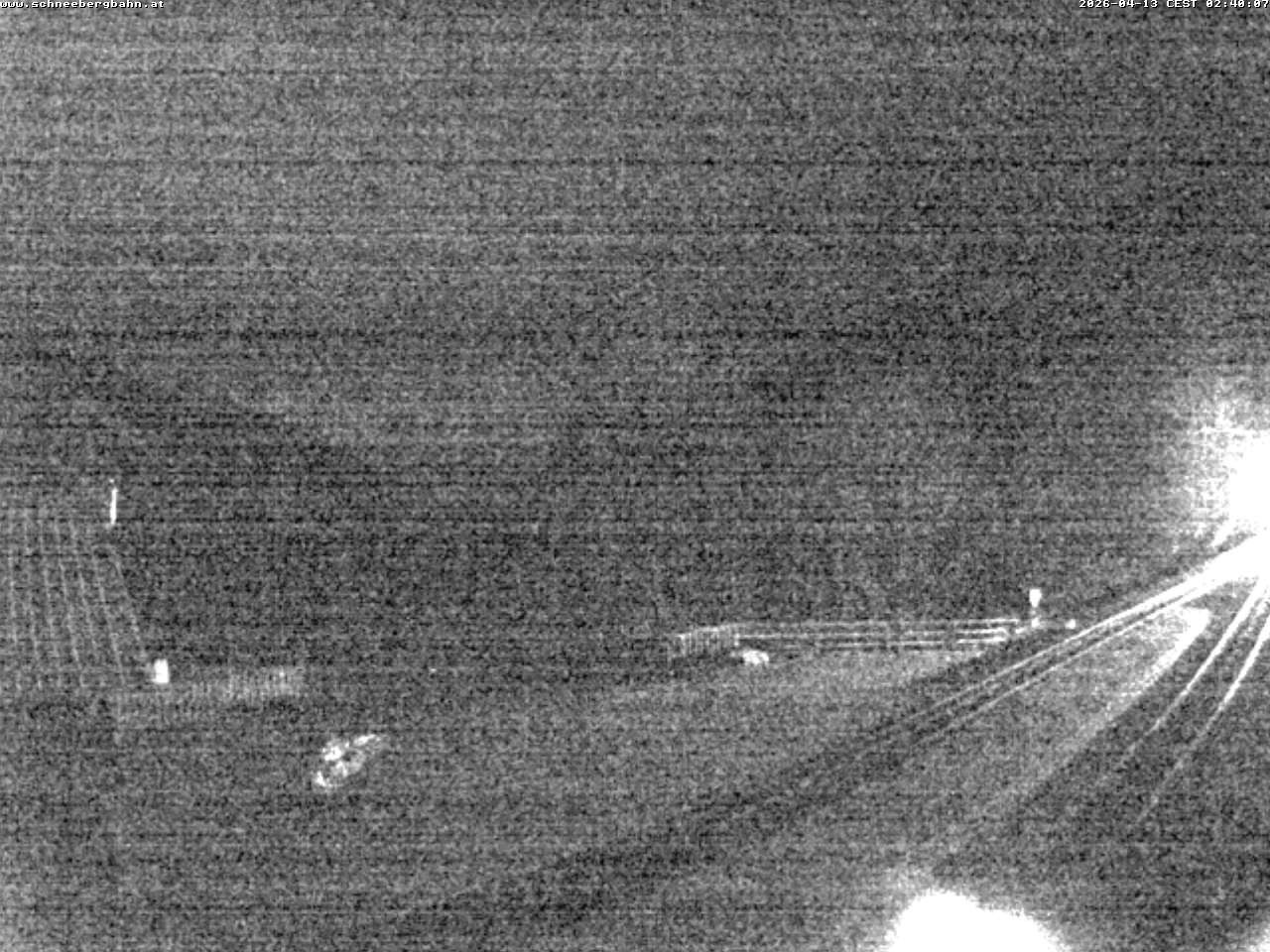 Archived image Webcam Schneeberg: View mountain restaurant Baumgartner