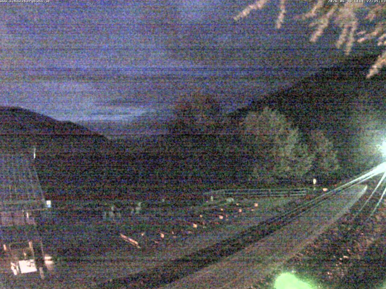 Archived image Webcam Schneeberg: View mountain restaurant Baumgartner