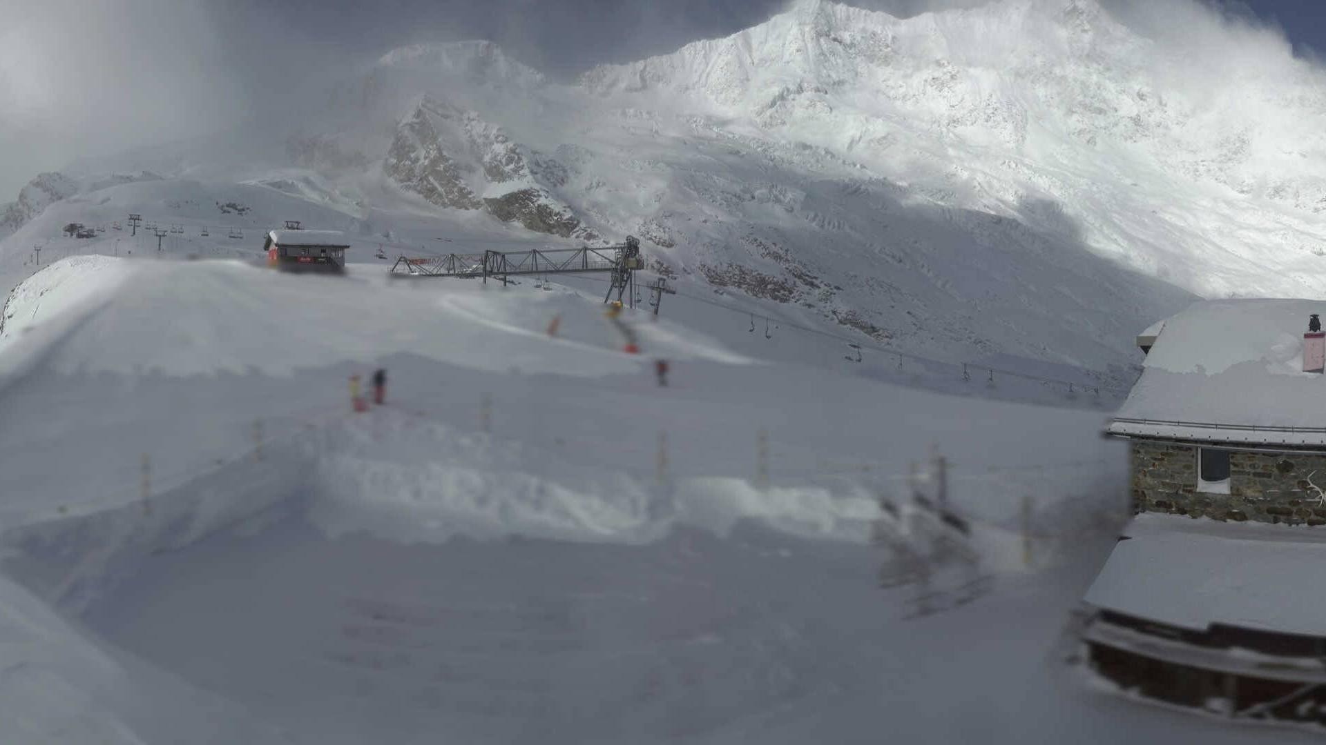 Archived image Webcam Saas Fee - Längfluh south