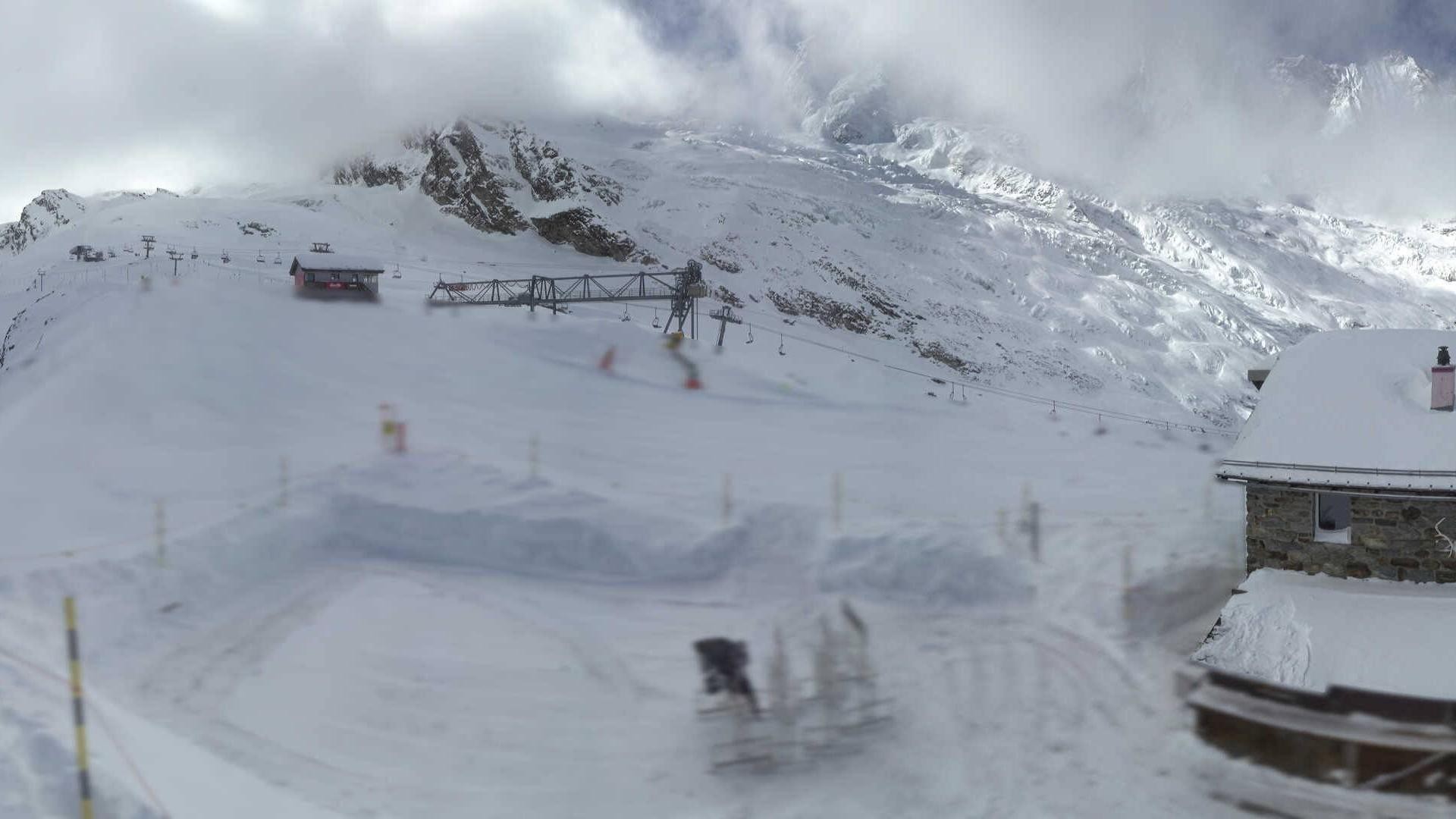 Archived image Webcam Saas Fee - Längfluh south