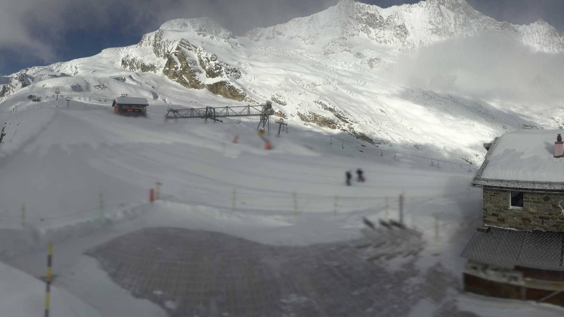 Archived image Webcam Saas Fee - Längfluh south