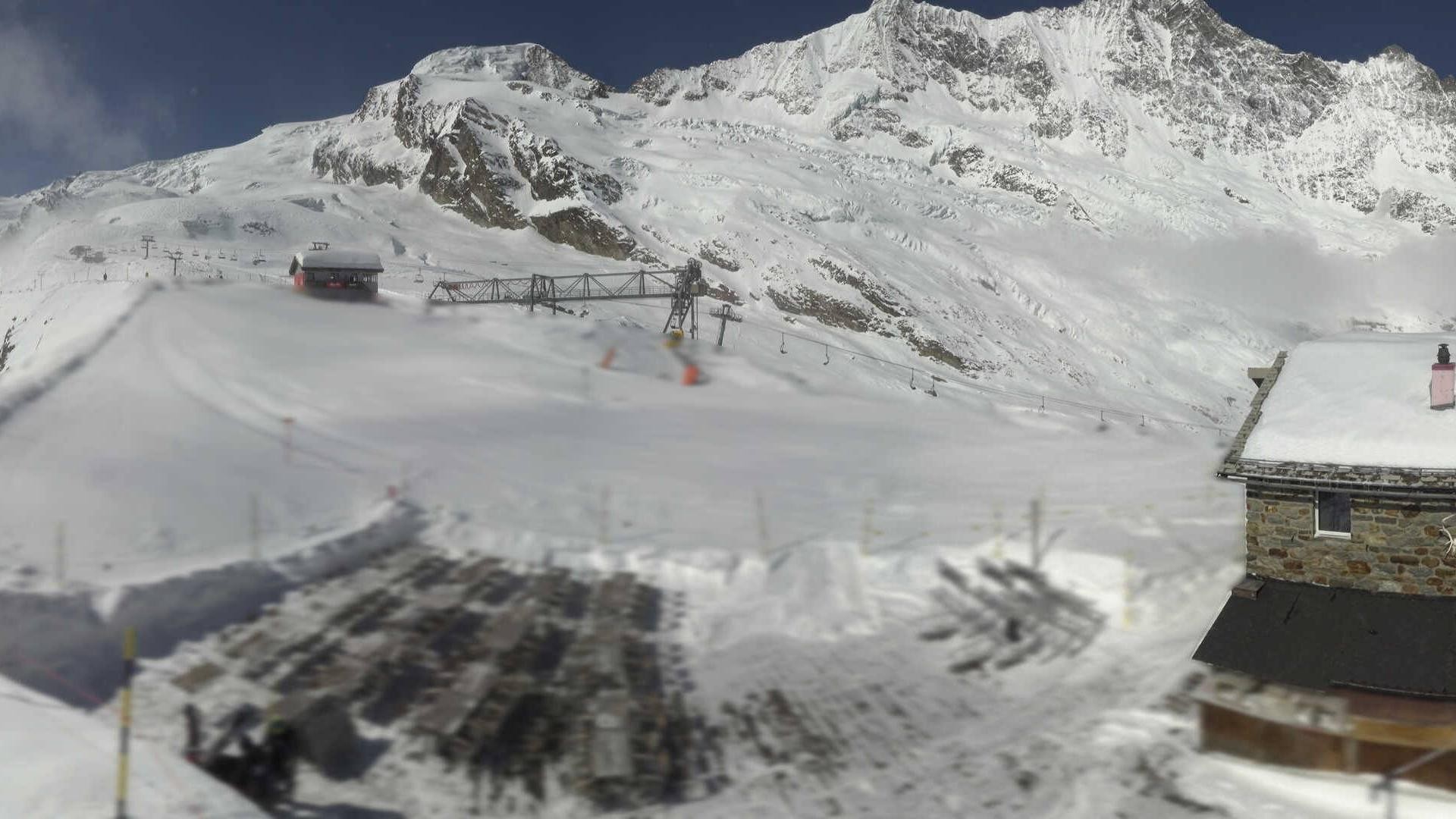 Archived image Webcam Saas Fee - Längfluh south