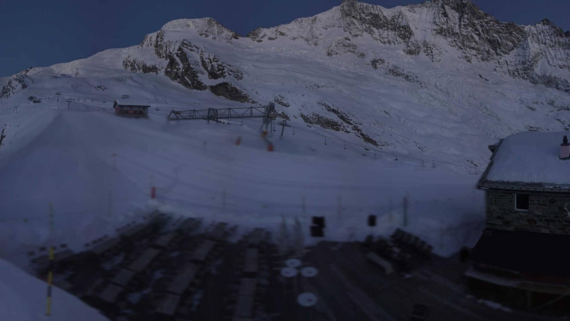 Archived image Webcam Saas Fee - Längfluh south