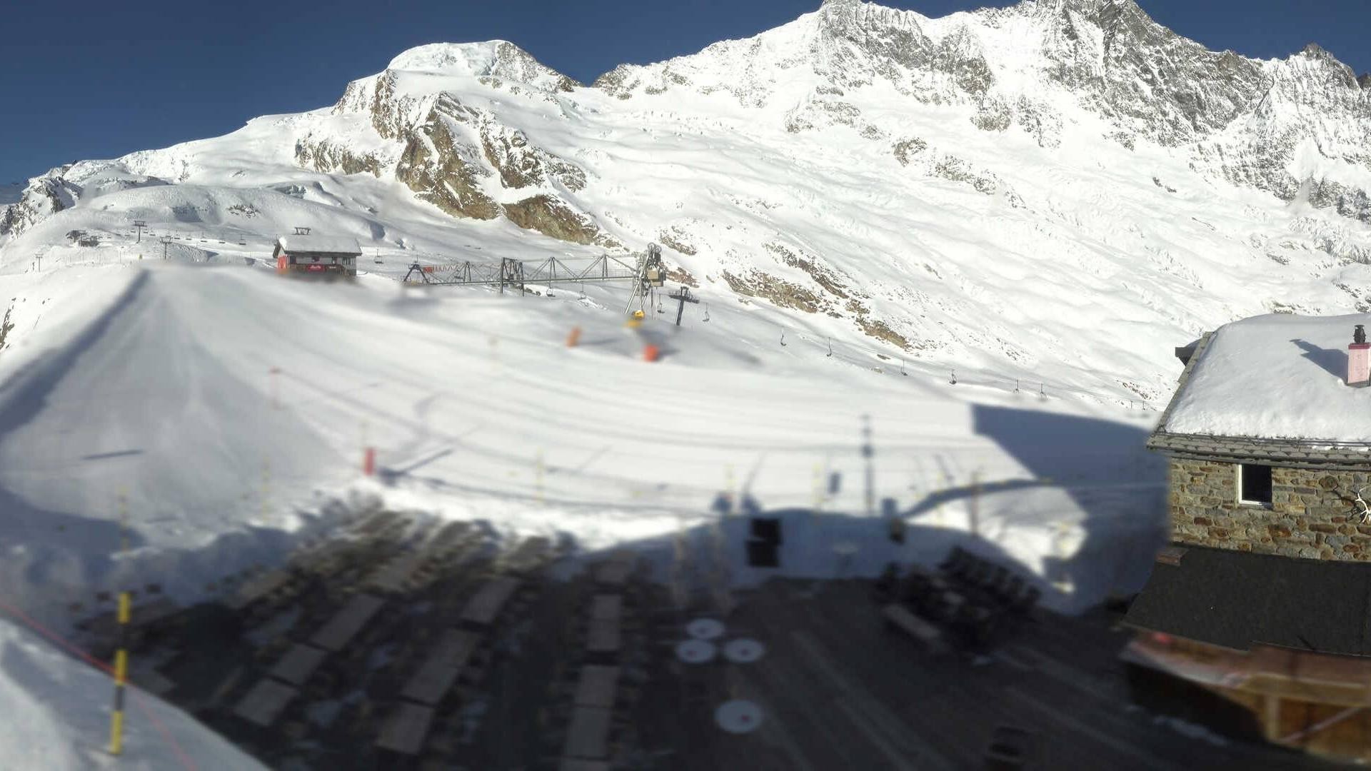 Archived image Webcam Saas Fee - Längfluh south